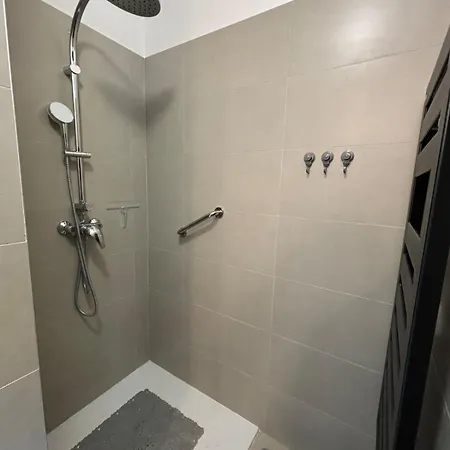 Le Syracuse Αντίμπ