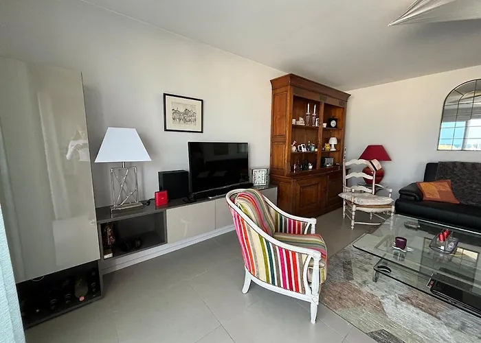 Le Syracuse أنتيب